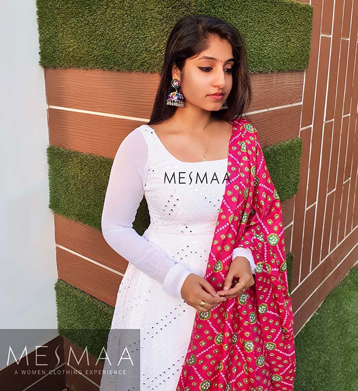 White pink mirror anarkali