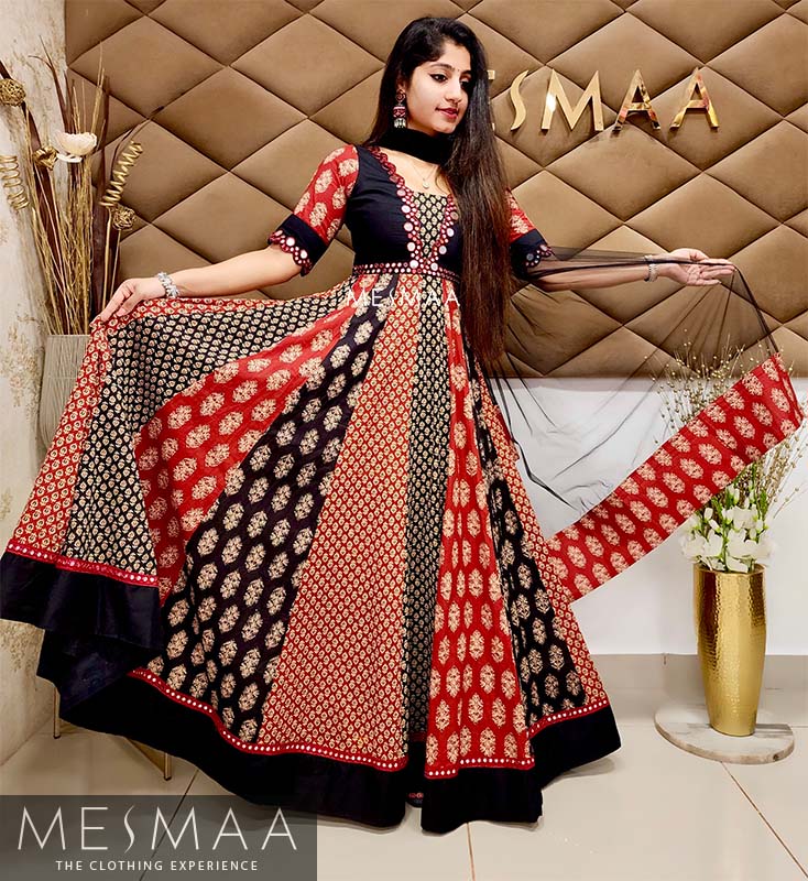 Black brick red floor length dress