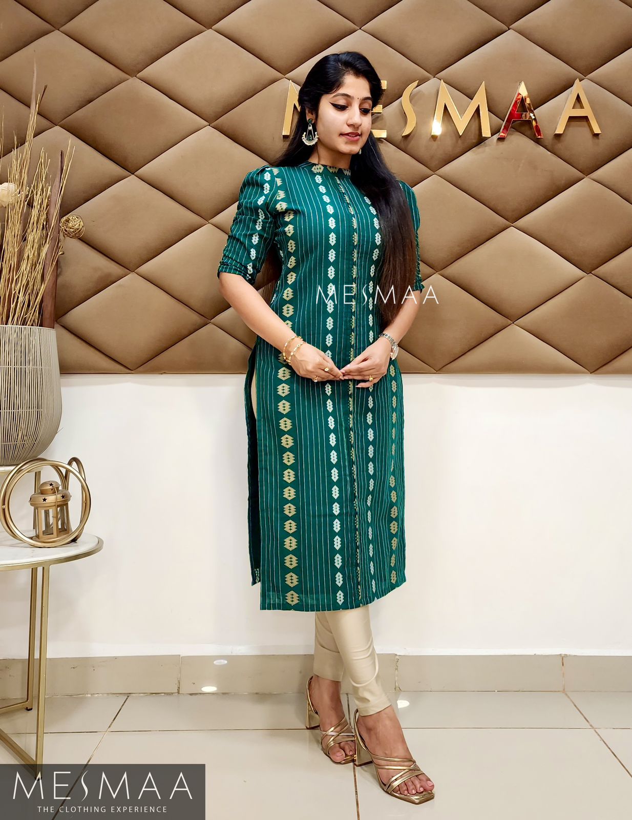 Bottle green kurti set.