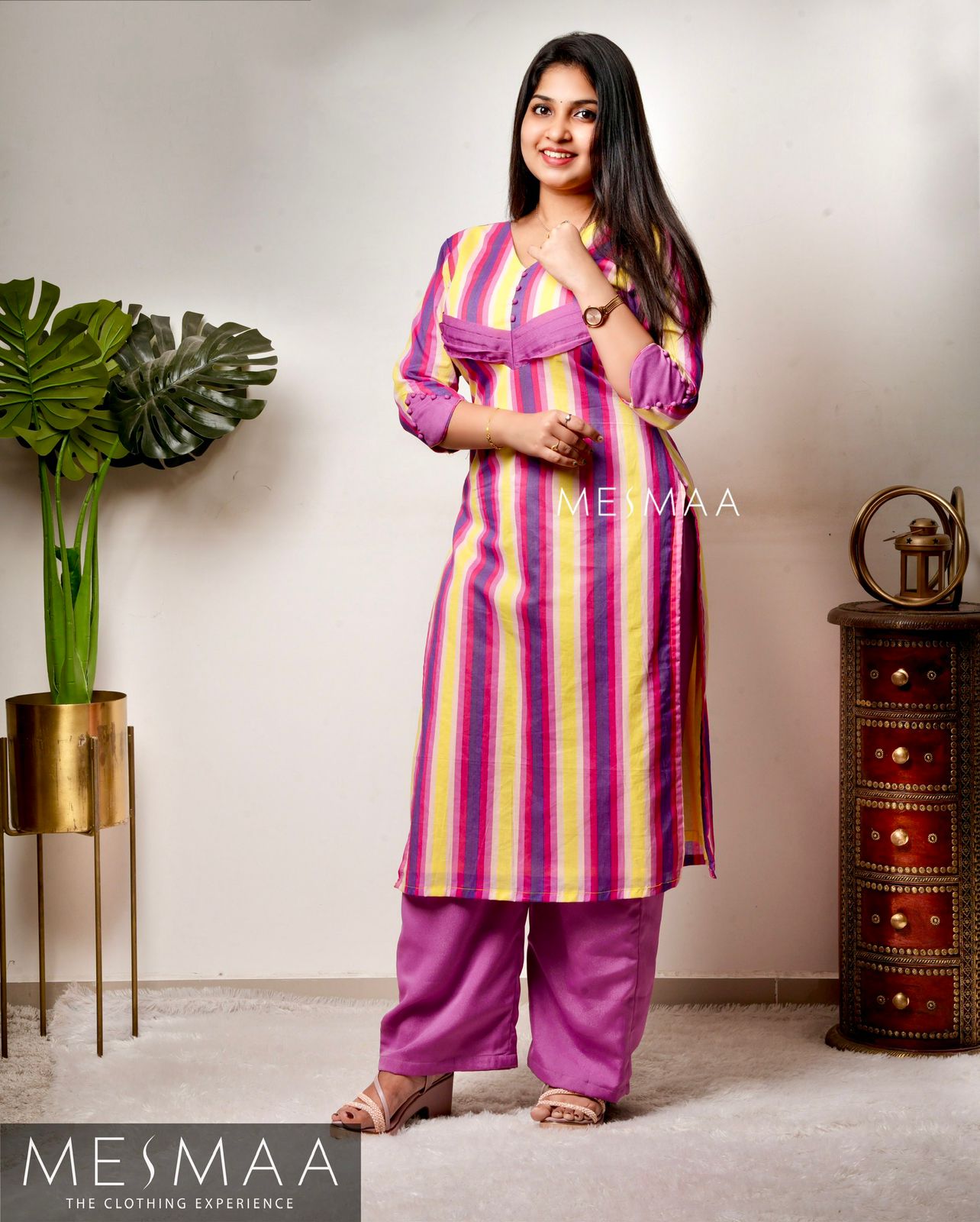 Onion pink yellow striped kurti set