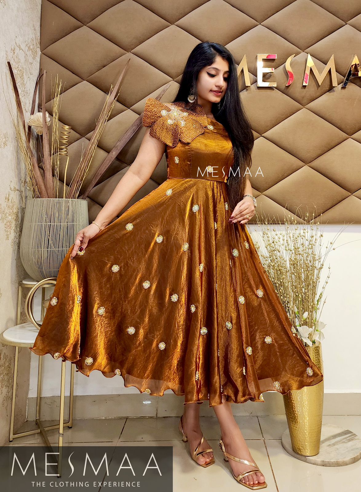 Antique gold dress Mesmaa Antique gold dress Mesmaa