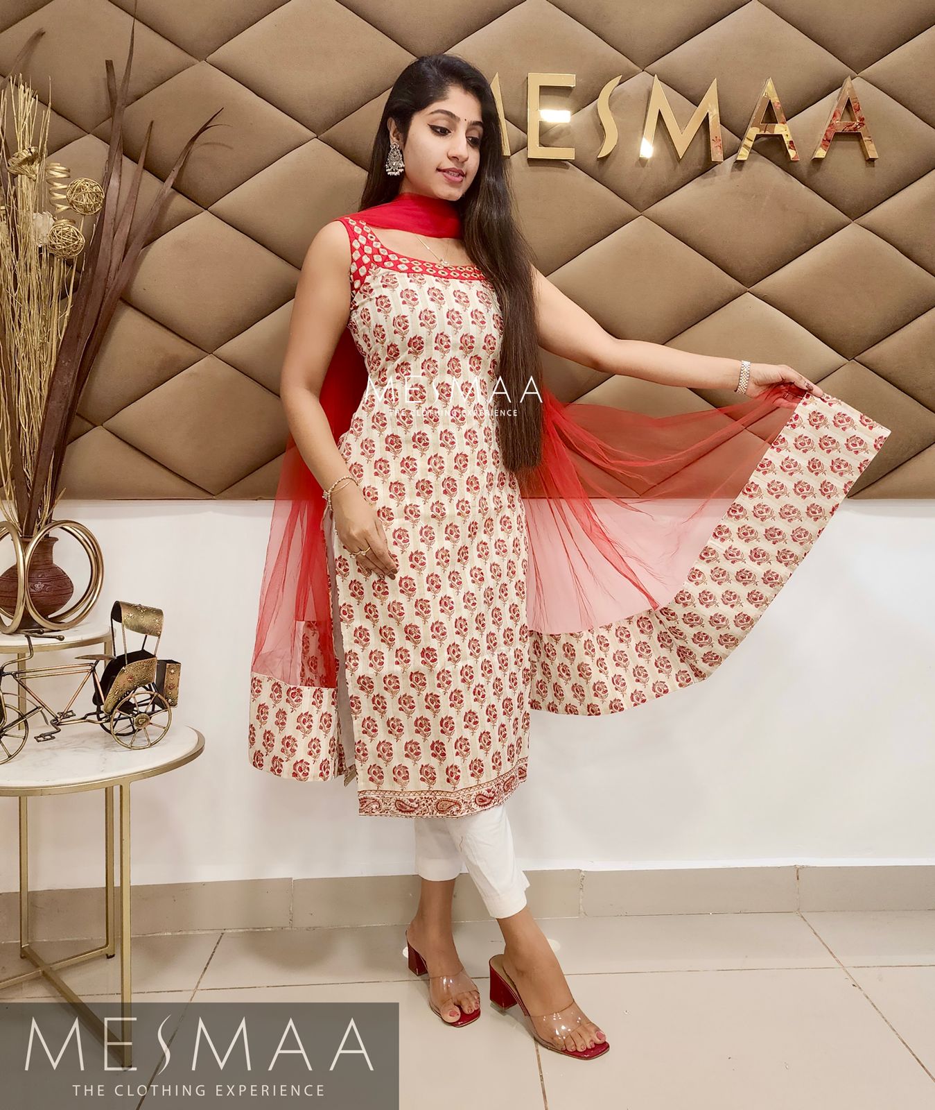 Red white mirror worked kurthi