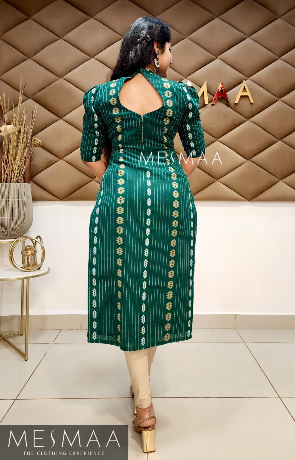 Bottle green kurti set.