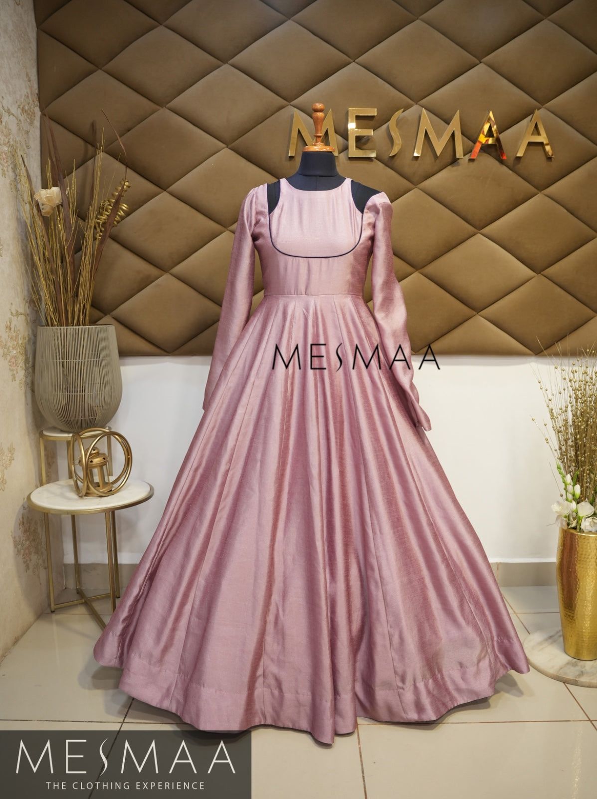 Pastel pink navy blue Banarasi dupatta gown.